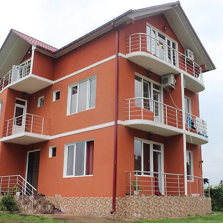 Hotel Уреки Экстерьер фото