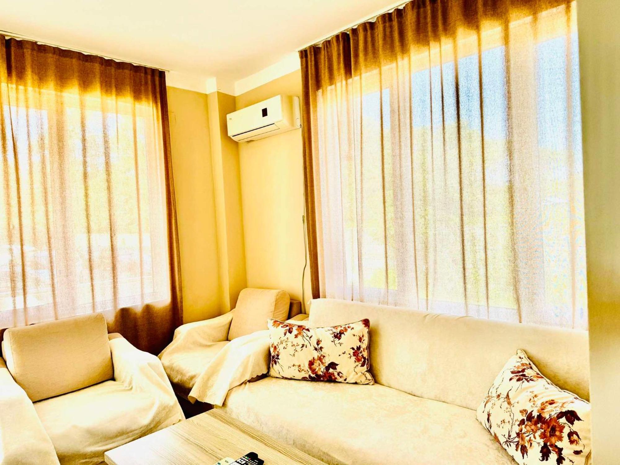 Hotel Уреки Экстерьер фото