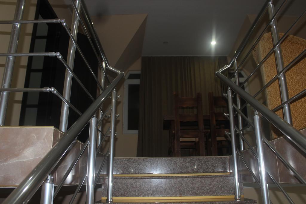 Hotel Уреки Экстерьер фото