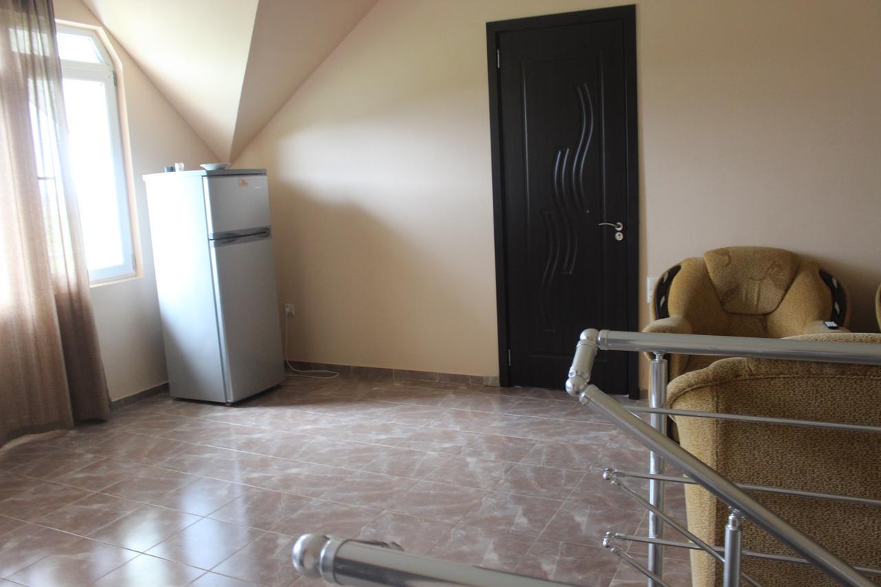 Hotel Уреки Экстерьер фото