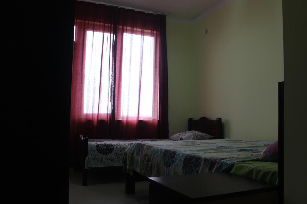Hotel Уреки Экстерьер фото